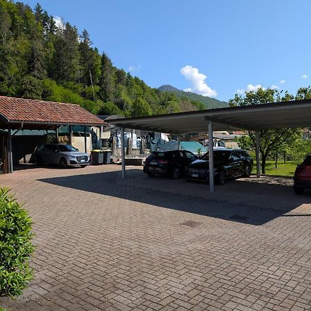 Tra Monti E Lago Вербания Екстериор снимка